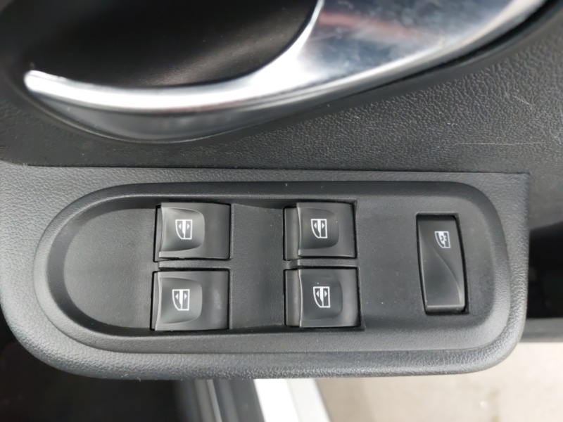 Used Dacia Duster 2017 for sale - 77933052: Photo 19