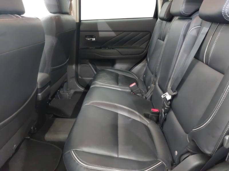 Used Mitsubishi Outlander 2017 for sale - 78169852: Photo 6