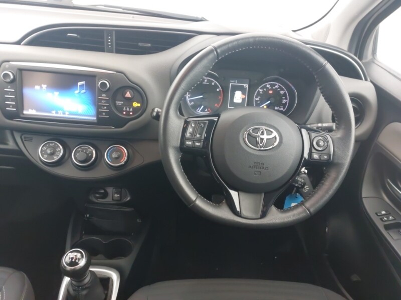 Used Toyota Yaris 2017 for sale - 77580288: Photo 7