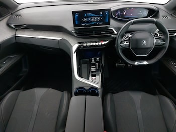 Used Peugeot 5008 2024 for sale - 76078576: Photo 2