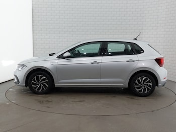 Used Volkswagen Polo 2024 for sale - 77197863: Photo