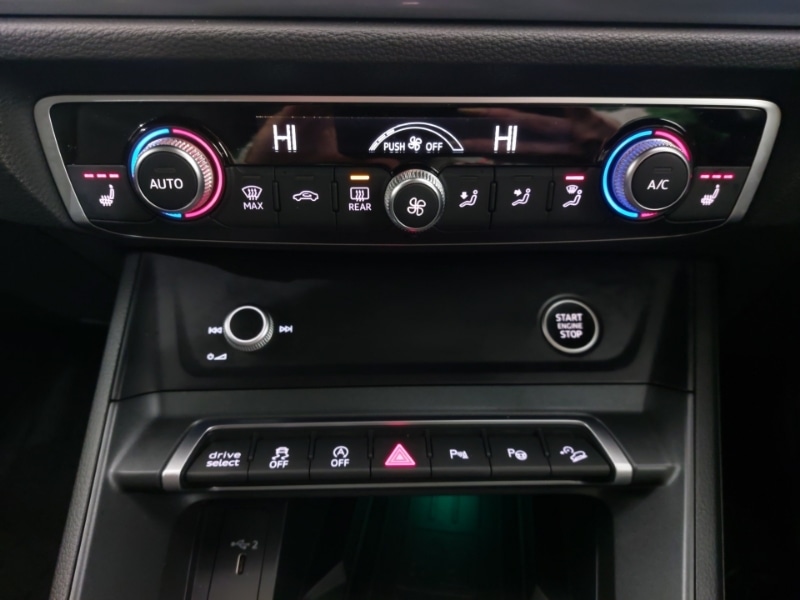 Used Audi Q3 2020 for sale - 76970454: Photo 17