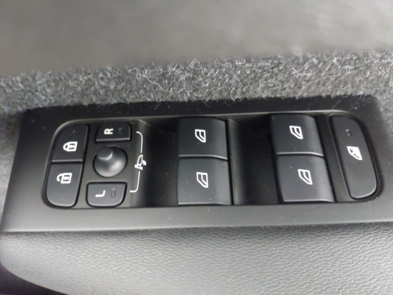 Used Volvo XC40 2021 for sale - 78023538: Photo 19