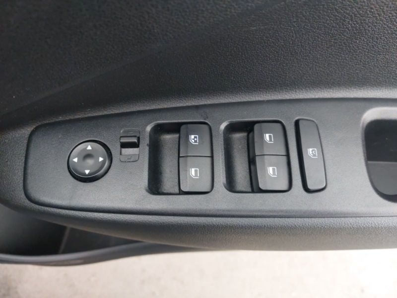 Used Hyundai i10 2023 for sale - 77569182: Photo 19