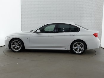 Used BMW 3 Series 2017 for sale - 77491586: Photo