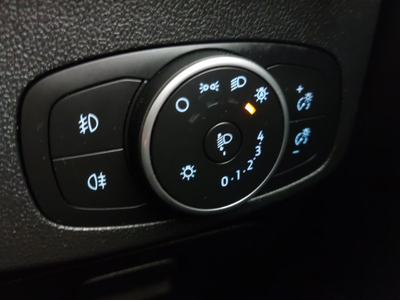 Used Ford Focus 2019 for sale - 76614057: Photo 16