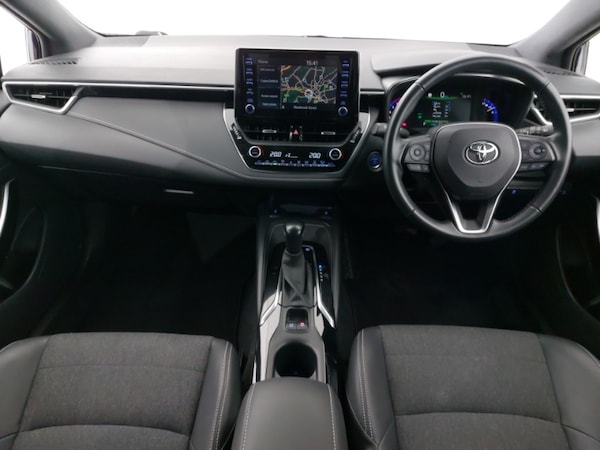 Used Toyota Corolla 2021 for sale - 76321263: Photo 2