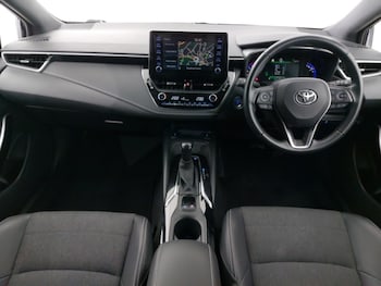 Used Toyota Corolla 2021 for sale - 76321263: Photo 2