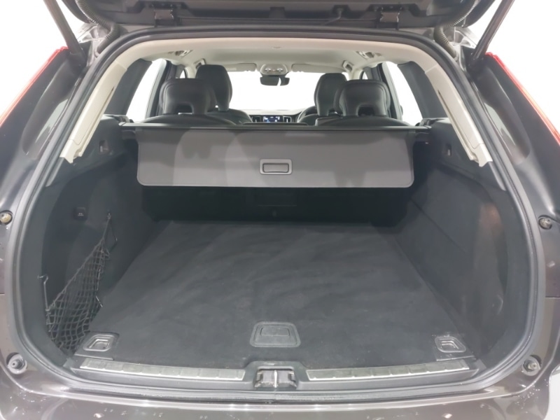 Used Volvo XC60 2021 for sale - 78040822: Photo 8