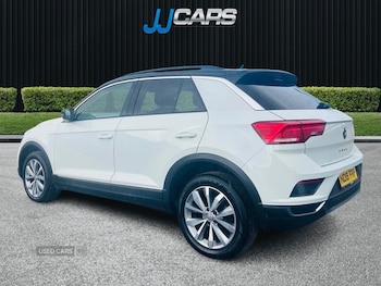 Used Volkswagen T-Roc 2019 for sale - 78063203: Photo
