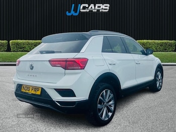 Used Volkswagen T-Roc 2019 for sale - 78063203: Photo
