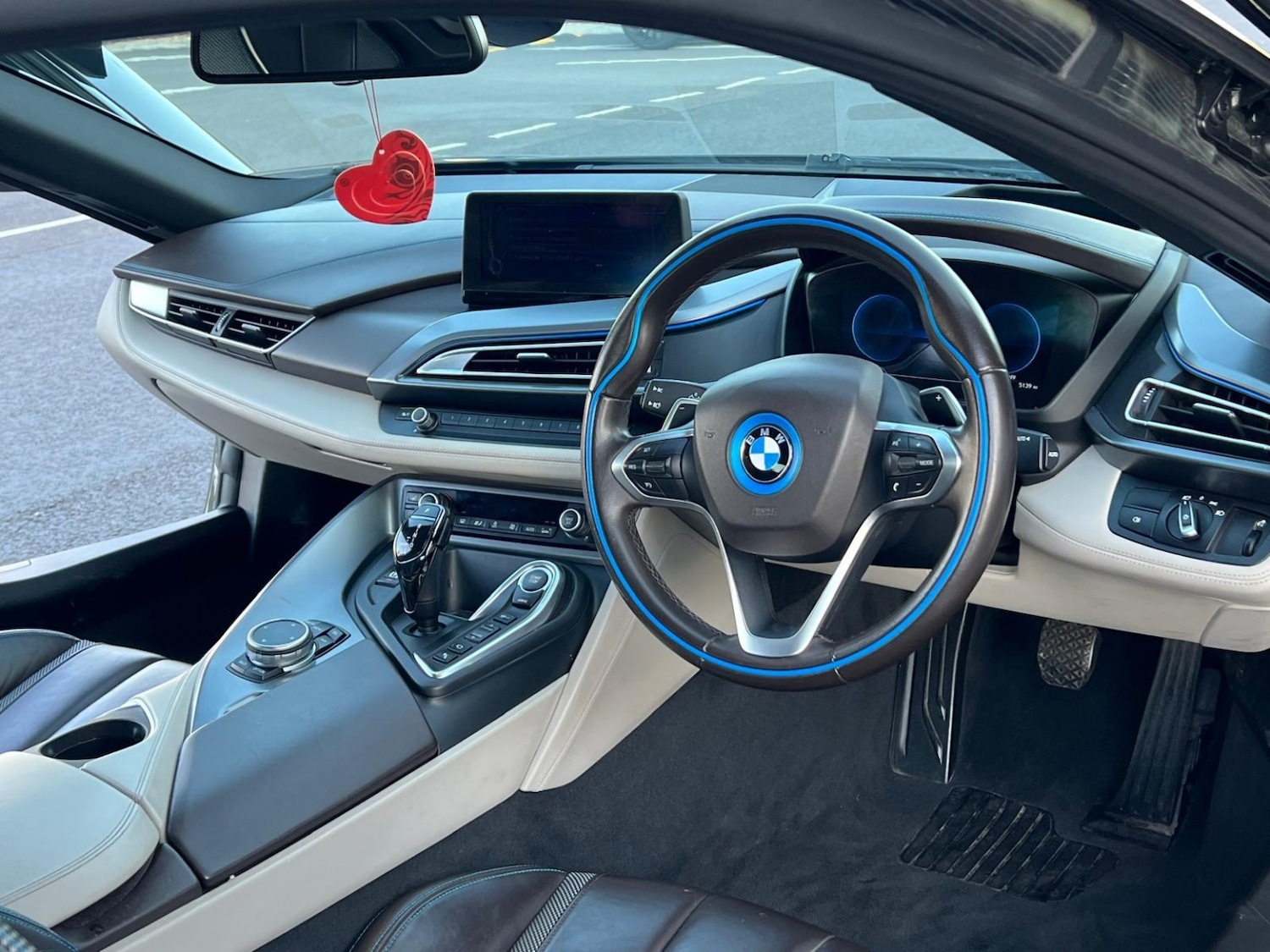Used BMW i8 2014 for sale - 77584435: Photo 9
