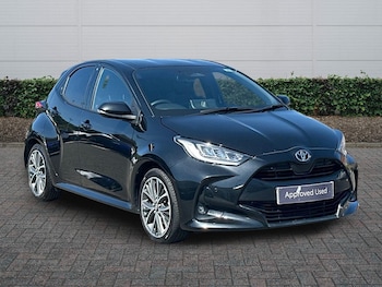 Used Toyota Yaris 2024 for sale - 79077131: Photo