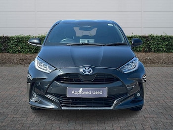 Used Toyota Yaris 2024 for sale - 79077131: Photo