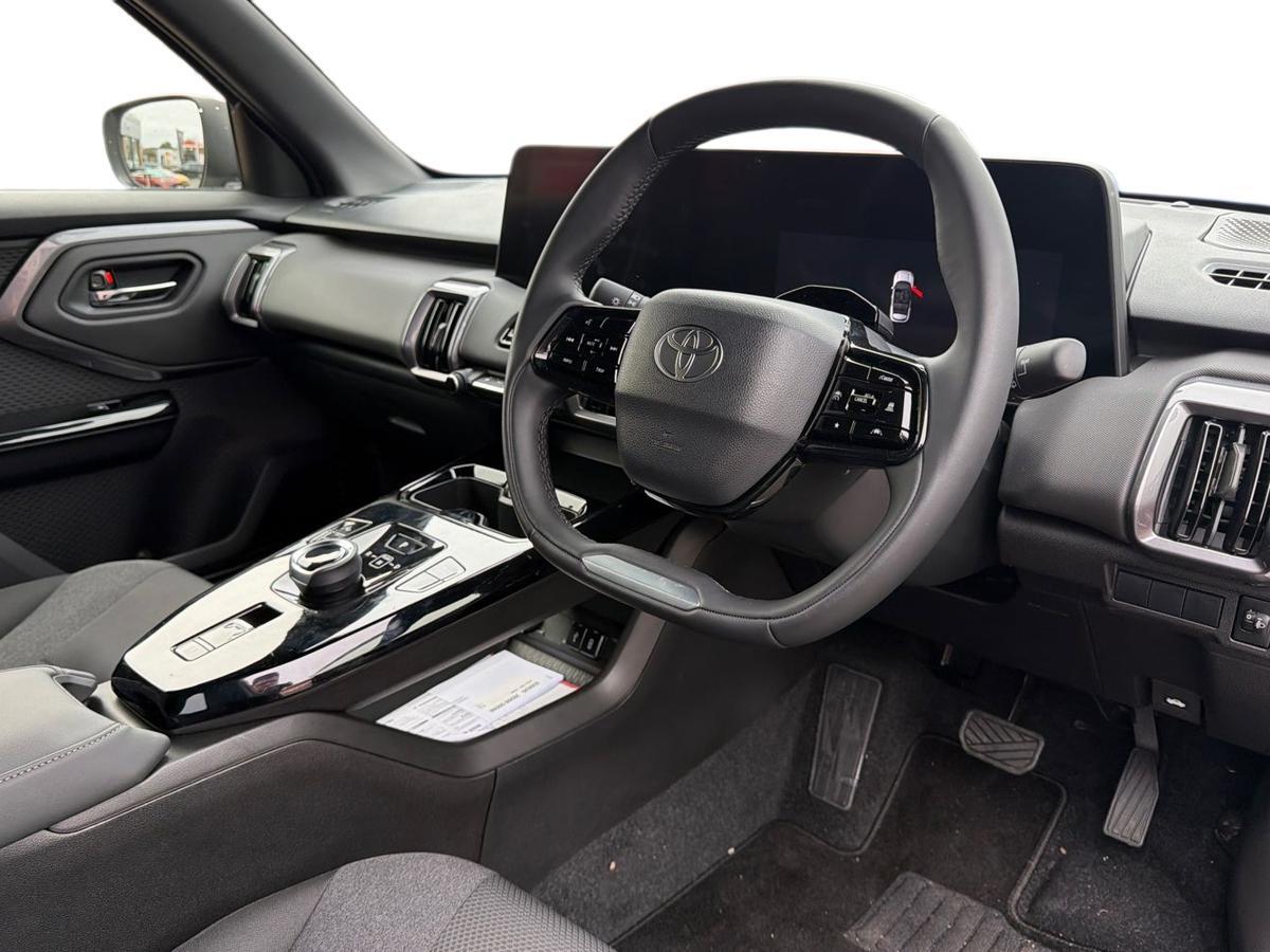 Used Toyota Urban Cruiser 2026 for sale - 77372471: Photo 12