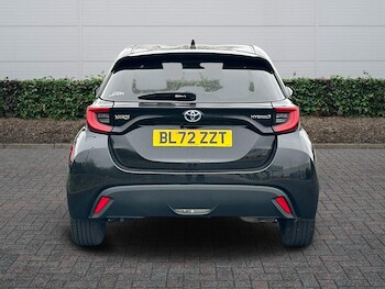 Used Toyota Yaris 2022 for sale - 77770760: Photo