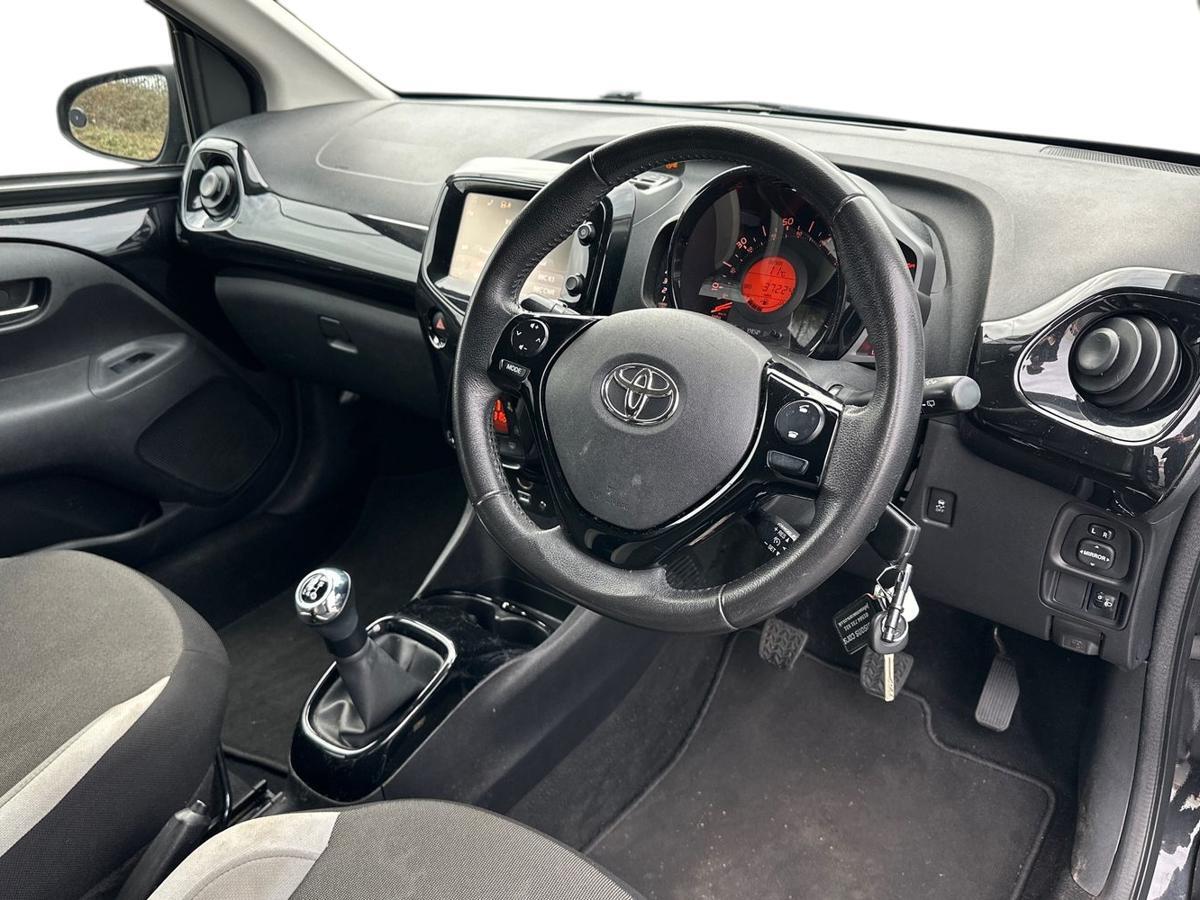 Used Toyota AYGO 2017 for sale - 77725333: Photo 12