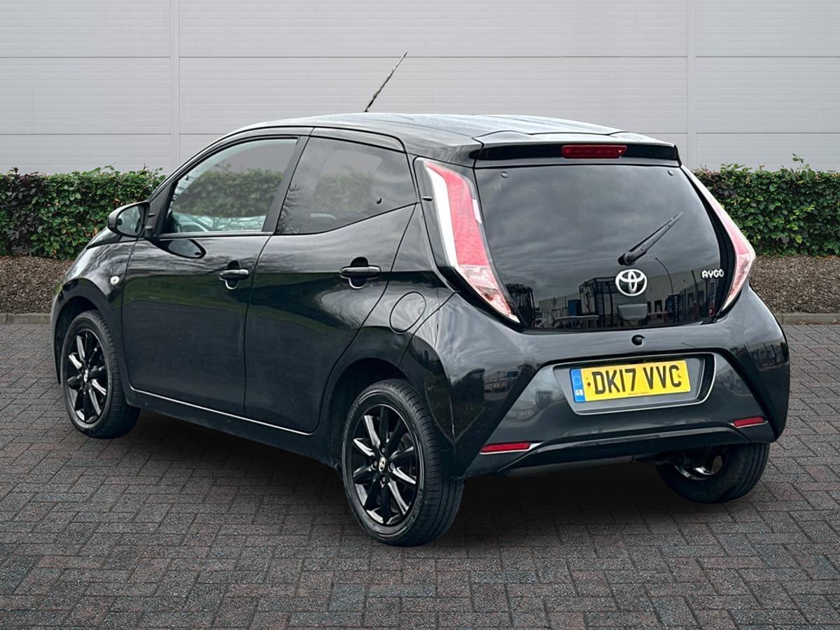 Used Toyota AYGO 2017 for sale - 77725333: Photo 2