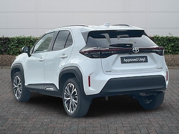 Used Toyota Yaris 2024 for sale - 78102489: Photo