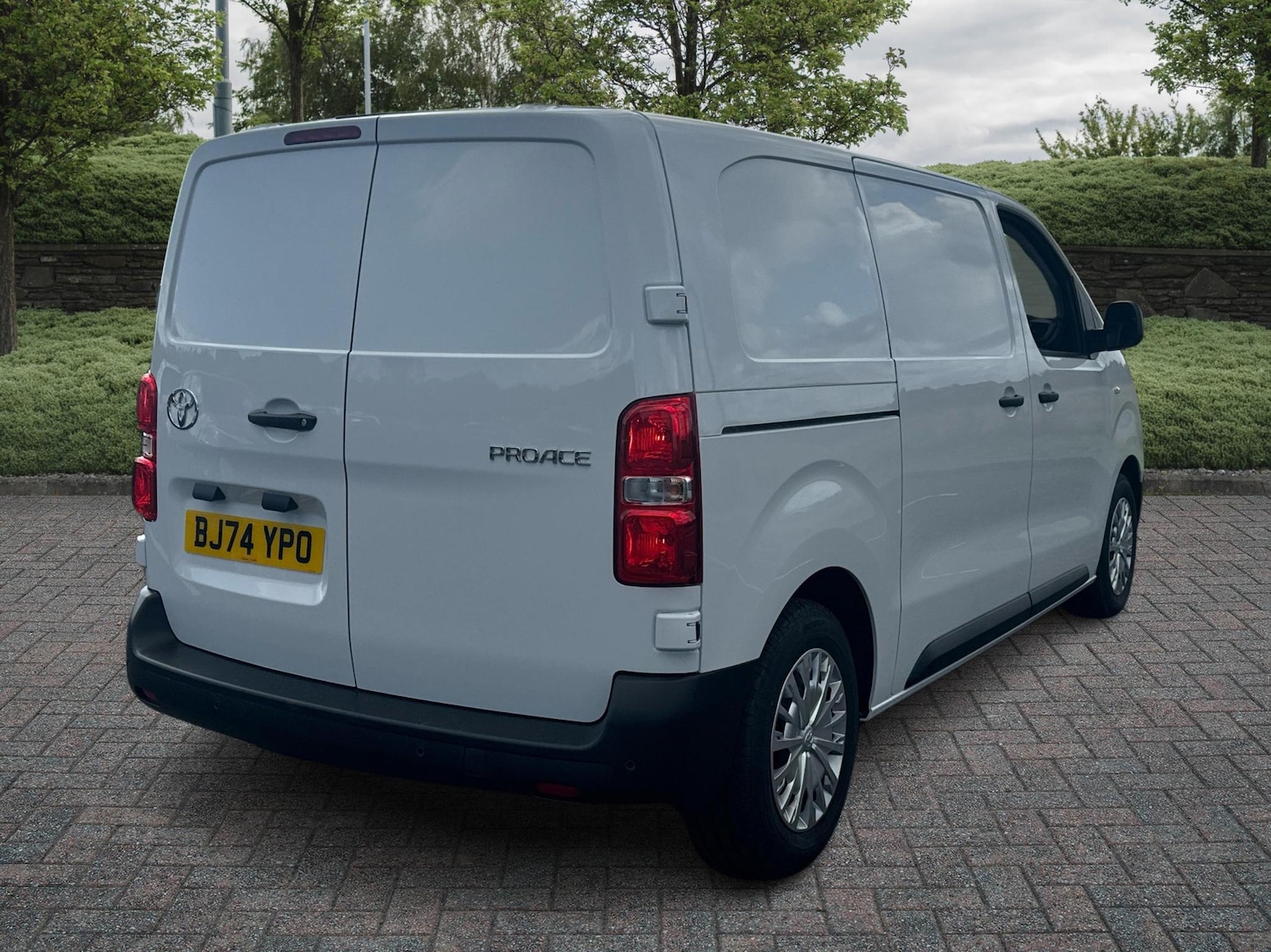 Used Toyota ProAce 2024 for sale - 76180098: Photo 2