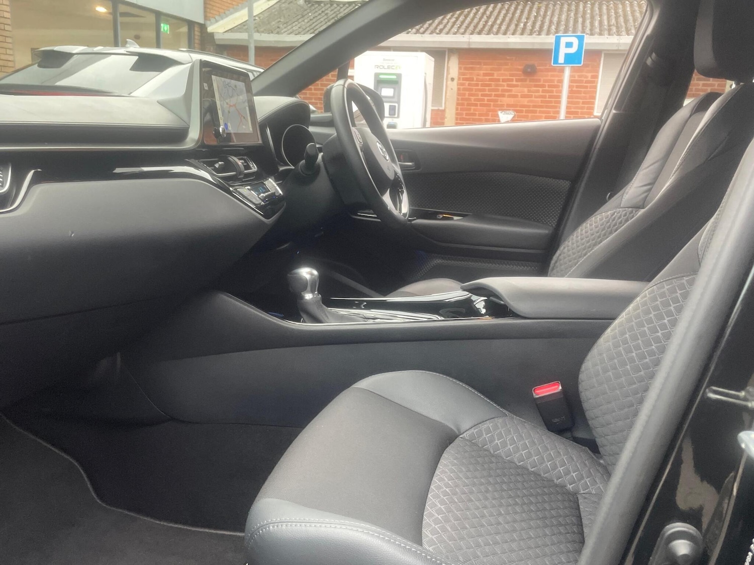 Used Toyota C-HR 2023 for sale - 76139815: Photo 10