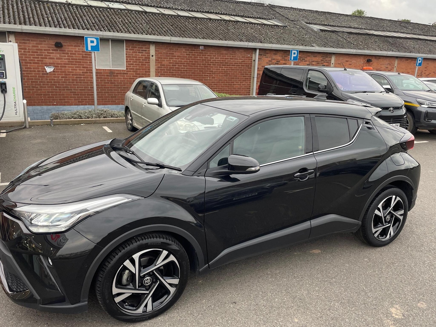 Used Toyota C-HR 2023 for sale - 76139815: Photo 24
