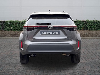 Used Toyota Yaris 2024 for sale - 77724917: Photo