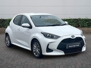 Used Toyota Yaris 2023 for sale - 77926845: Photo