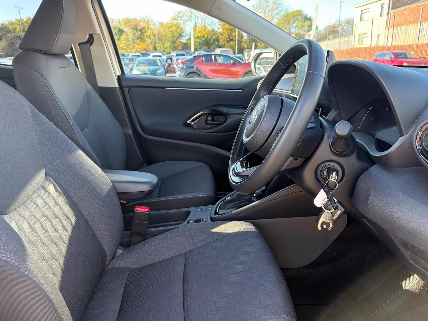 Used Toyota Yaris 2024 for sale - 76400322: Photo 11