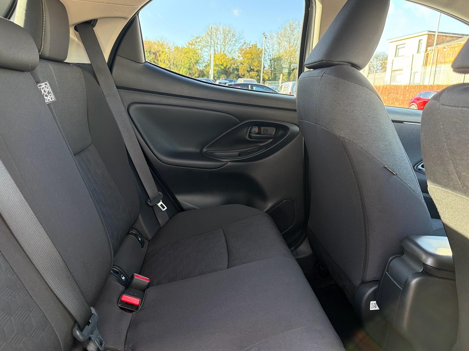 Used Toyota Yaris 2024 for sale - 76400322: Photo 13