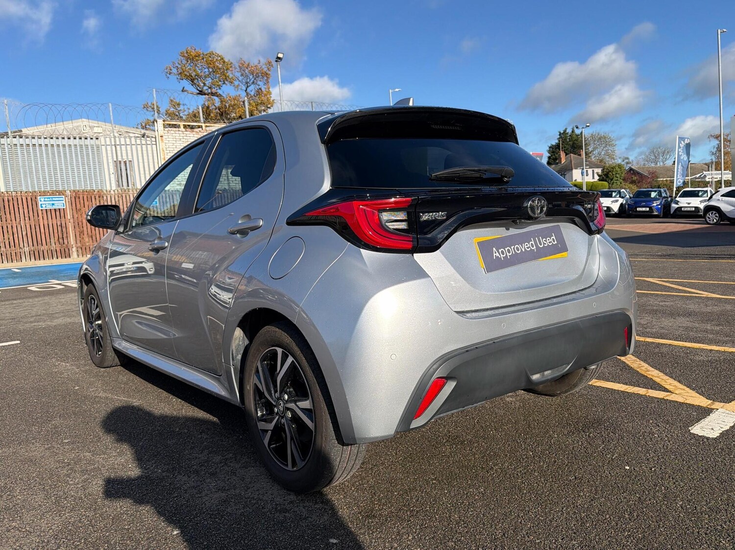 Used Toyota Yaris 2024 for sale - 76400322: Photo 23