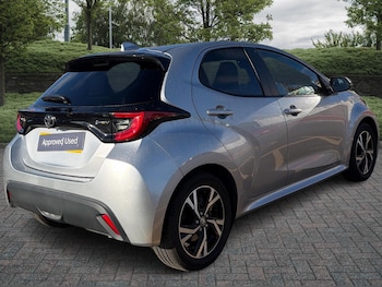 Used Toyota Yaris 2024 for sale - 76400322: Photo