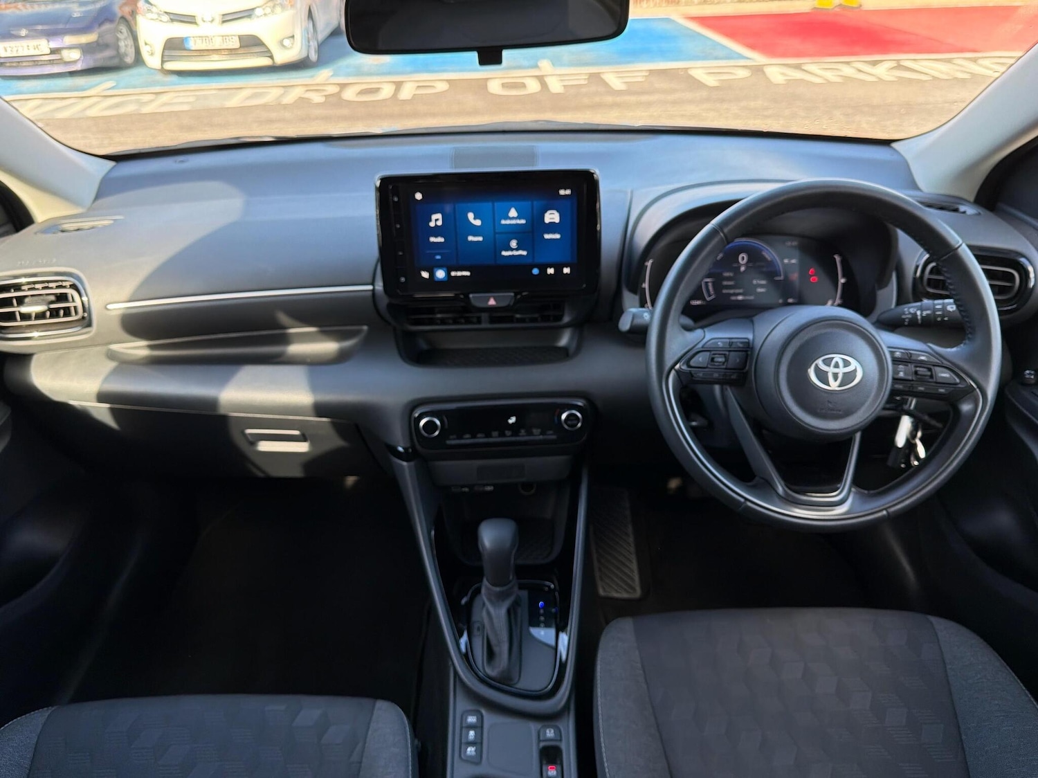 Used Toyota Yaris 2024 for sale - 76400322: Photo 5