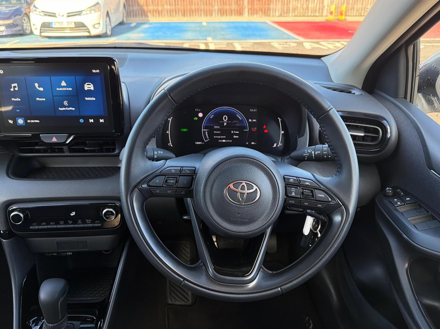 Used Toyota Yaris 2024 for sale - 76400322: Photo 6