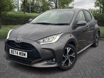 Used Toyota Yaris 2024 for sale - 75698009: Photo