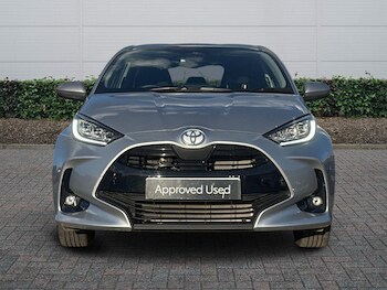 Used Toyota Yaris 2024 for sale - 77884870: Photo