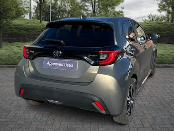 Used Toyota Yaris 2024 for sale - 75742534: Photo