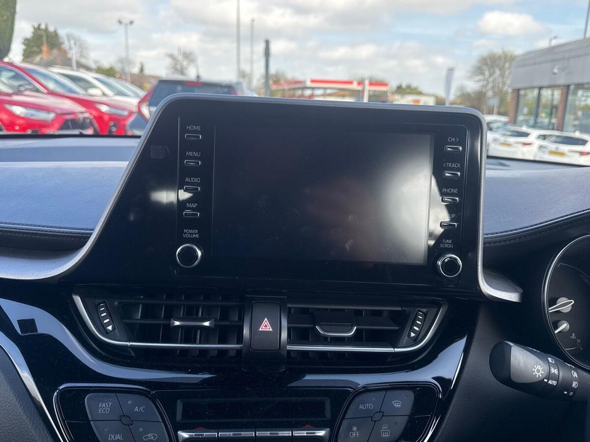 Used Toyota C-HR 2023 for sale - 78102446: Photo 11