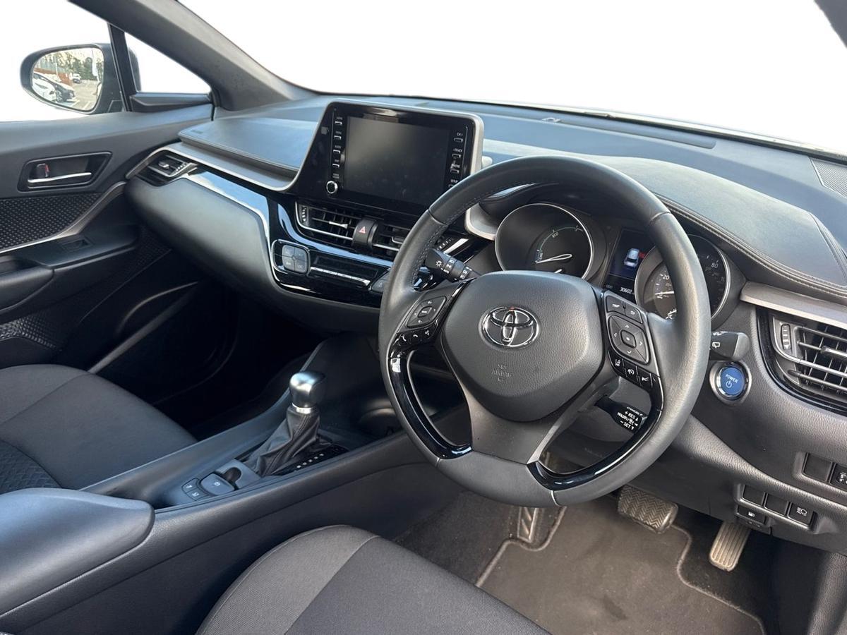 Used Toyota C-HR 2023 for sale - 78102446: Photo 12