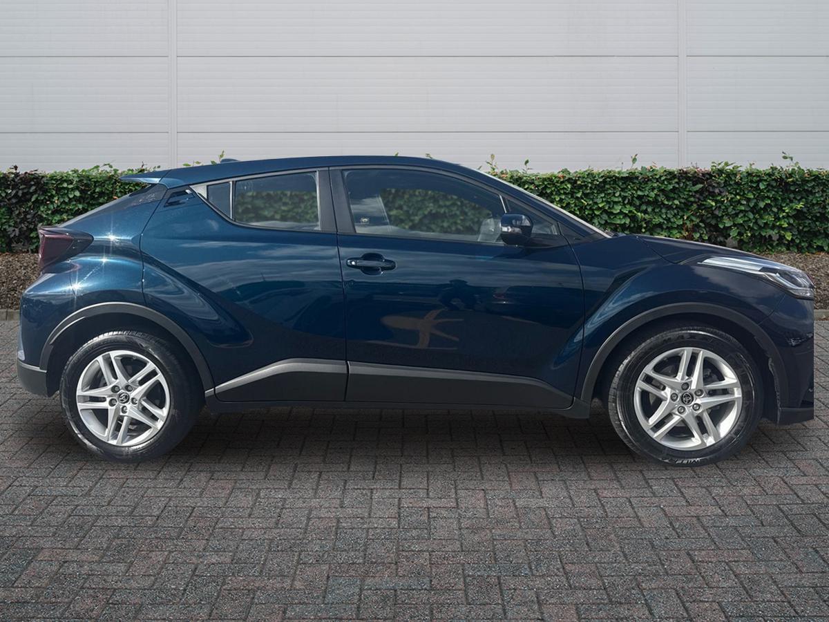 Used Toyota C-HR 2023 for sale - 78102446: Photo 5