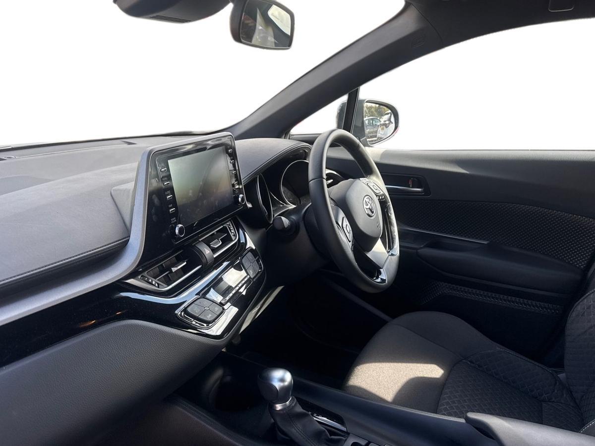 Used Toyota C-HR 2023 for sale - 78102446: Photo 7