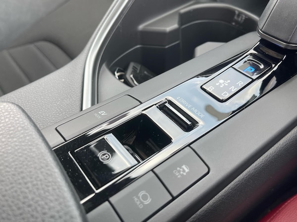 Used Toyota C-HR 2025 for sale - 74479032: Photo 25