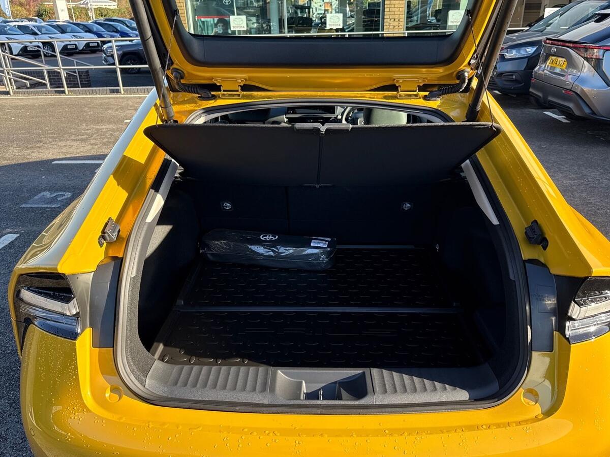 Used Toyota Prius 2025 for sale - 76593391: Photo 10