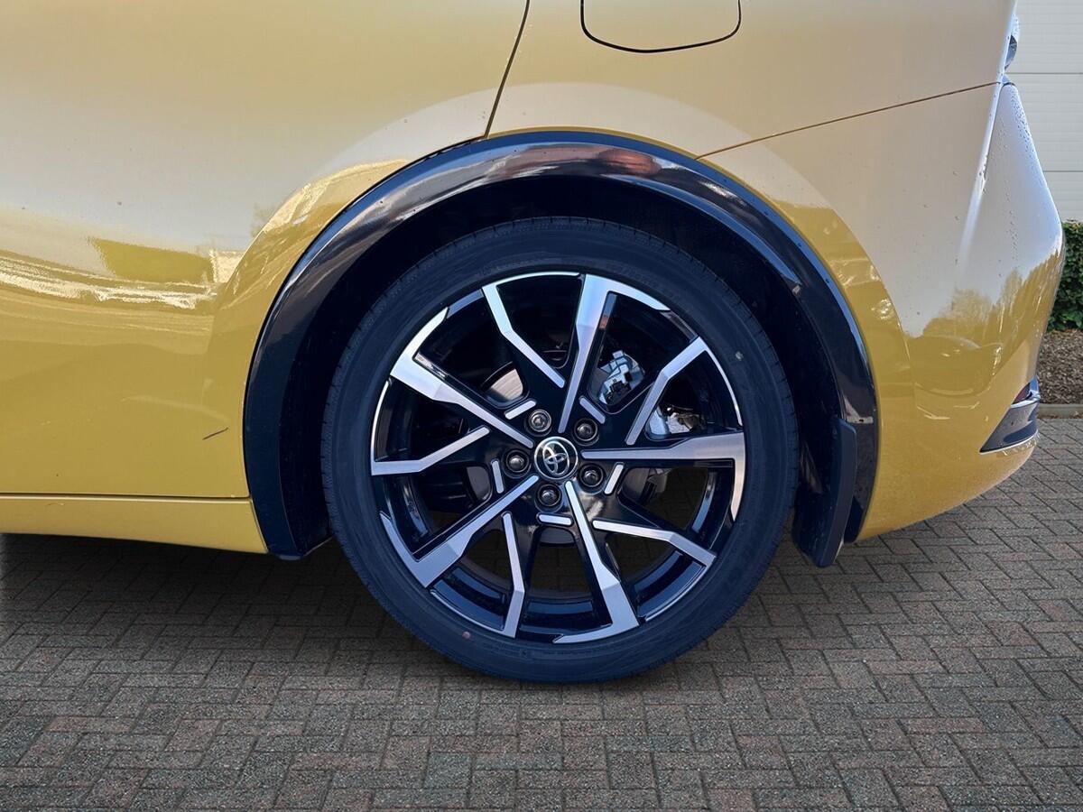 Used Toyota Prius 2025 for sale - 76593391: Photo 6