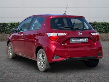 Used Toyota Yaris 2017 for sale - 79688857: Photo