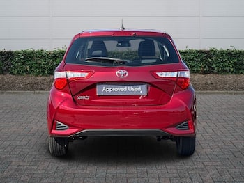 Used Toyota Yaris 2017 for sale - 79688857: Photo