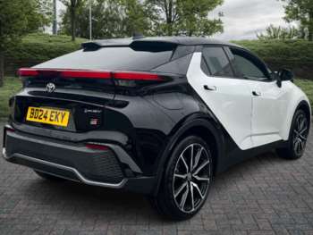 Used Toyota C-HR 2024 for sale - 74619528: Photo