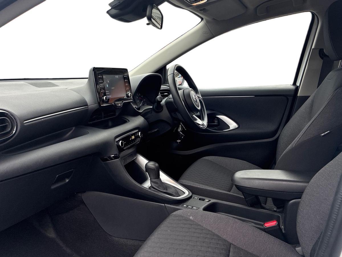 Used Toyota Yaris 2023 for sale - 77599825: Photo 7