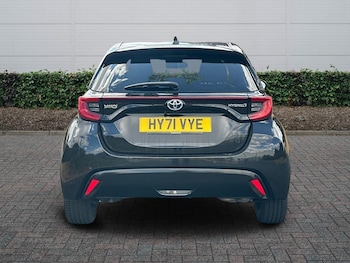 Used Toyota Yaris 2021 for sale - 79363230: Photo