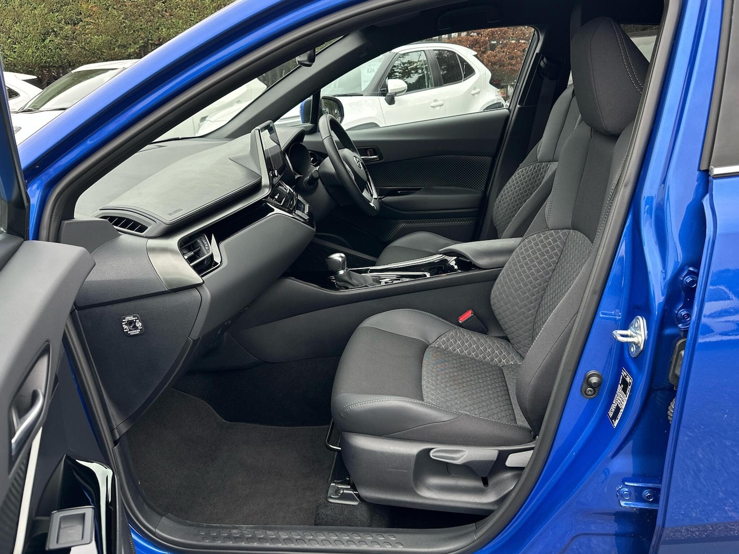 Used Toyota C-HR 2022 for sale - 76296986: Photo 10